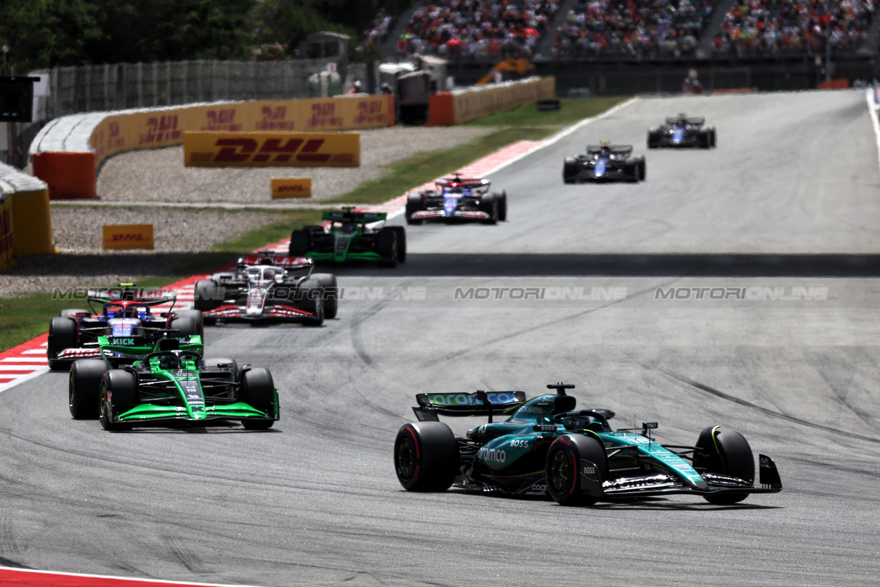 GP SPAGNA, Lance Stroll (CDN) Aston Martin F1 Team AMR24.

23.06.2024. Formula 1 World Championship, Rd 10, Spanish Grand Prix, Barcelona, Spain, Gara Day.

- www.xpbimages.com, EMail: requests@xpbimages.com © Copyright: Rew / XPB Images