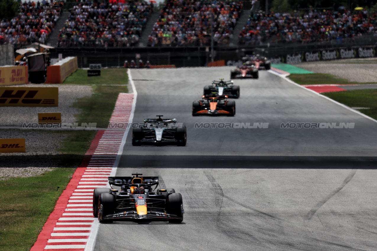 GP SPAGNA, Max Verstappen (NLD) Red Bull Racing RB20.

23.06.2024. Formula 1 World Championship, Rd 10, Spanish Grand Prix, Barcelona, Spain, Gara Day.

- www.xpbimages.com, EMail: requests@xpbimages.com © Copyright: Rew / XPB Images