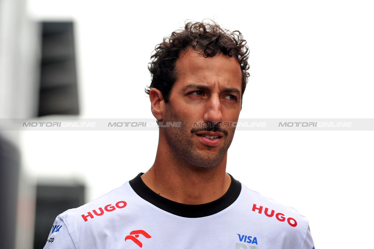 GP SPAGNA, Daniel Ricciardo (AUS) RB.

20.06.2024. Formula 1 World Championship, Rd 10, Spanish Grand Prix, Barcelona, Spain, Preparation Day.

- www.xpbimages.com, EMail: requests@xpbimages.com © Copyright: Rew / XPB Images