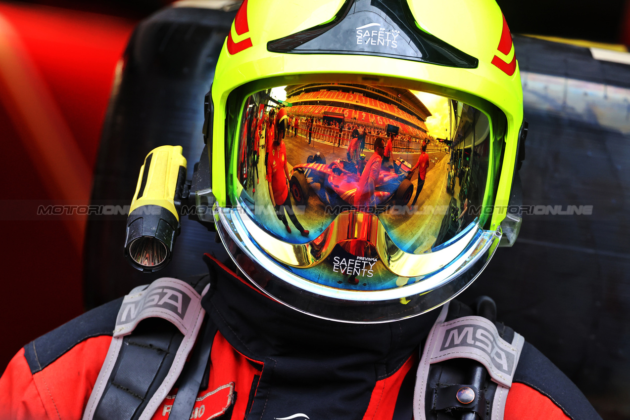 GP SPAGNA, A fire marshal in the pits.

20.06.2024. Formula 1 World Championship, Rd 10, Spanish Grand Prix, Barcelona, Spain, Preparation Day.

- www.xpbimages.com, EMail: requests@xpbimages.com © Copyright: Batchelor / XPB Images