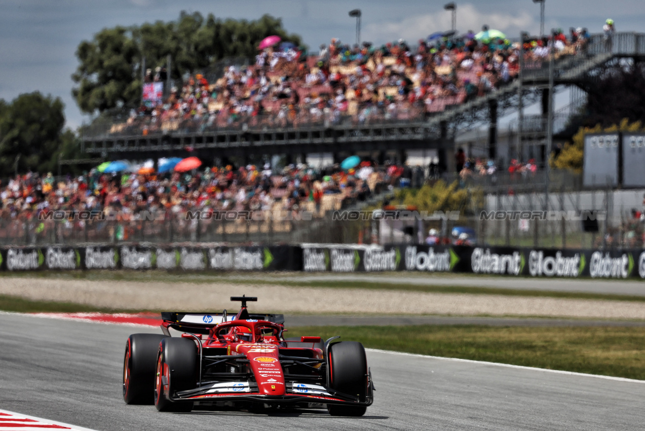 GP SPAGNA, Charles Leclerc (MON) Ferrari SF-24.

22.06.2024. Formula 1 World Championship, Rd 10, Spanish Grand Prix, Barcelona, Spain, Qualifiche Day.

- www.xpbimages.com, EMail: requests@xpbimages.com © Copyright: Charniaux / XPB Images