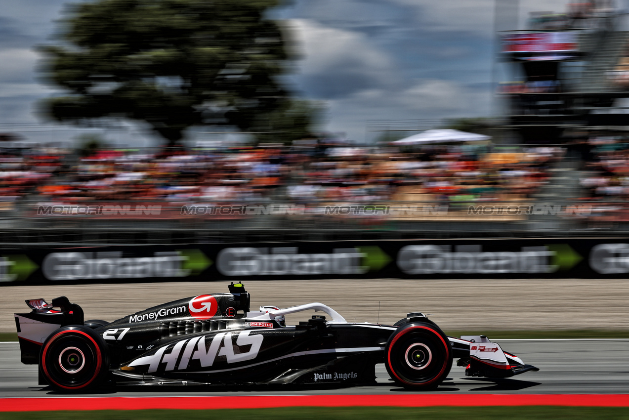 GP SPAGNA, Nico Hulkenberg (GER) Haas VF-24.

22.06.2024. Formula 1 World Championship, Rd 10, Spanish Grand Prix, Barcelona, Spain, Qualifiche Day.

- www.xpbimages.com, EMail: requests@xpbimages.com © Copyright: Charniaux / XPB Images