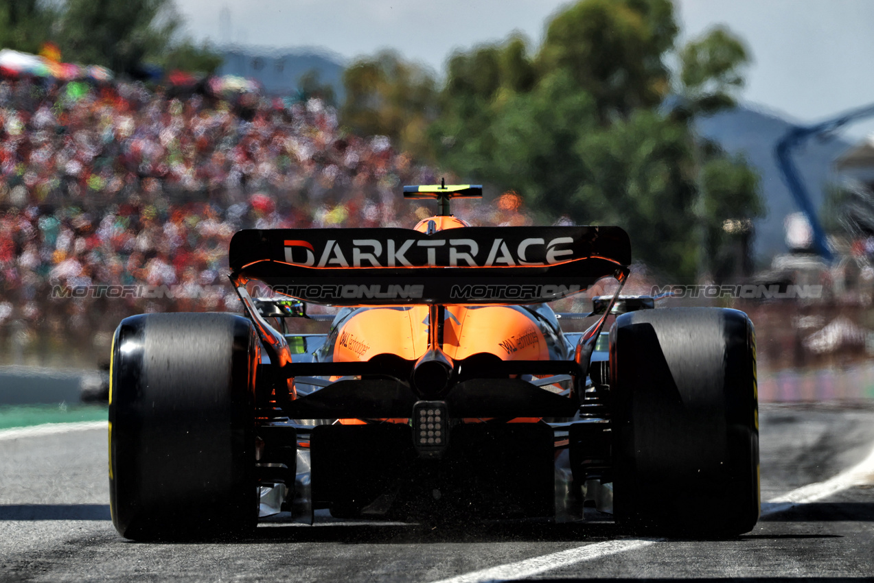 GP SPAGNA, Lando Norris (GBR) McLaren MCL38.

22.06.2024. Formula 1 World Championship, Rd 10, Spanish Grand Prix, Barcelona, Spain, Qualifiche Day.

 - www.xpbimages.com, EMail: requests@xpbimages.com © Copyright: Coates / XPB Images