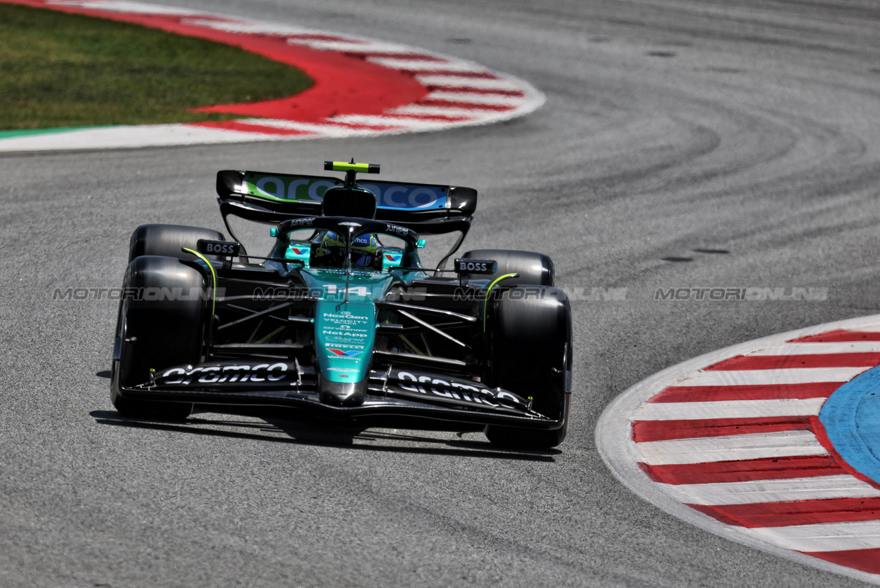 GP SPAGNA, Fernando Alonso (ESP) Aston Martin F1 Team AMR24.

22.06.2024. Formula 1 World Championship, Rd 10, Spanish Grand Prix, Barcelona, Spain, Qualifiche Day.

- www.xpbimages.com, EMail: requests@xpbimages.com © Copyright: Rew / XPB Images