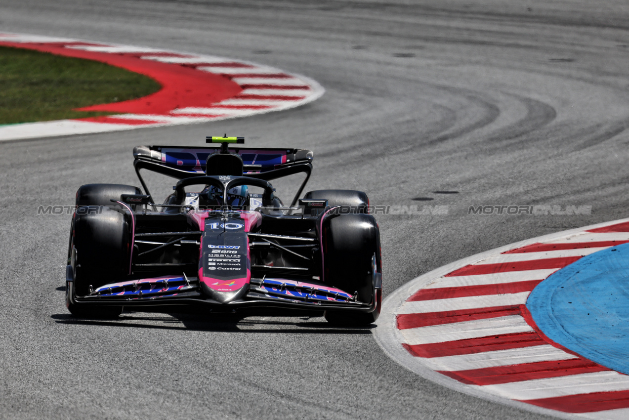 GP SPAGNA, Pierre Gasly (FRA) Alpine F1 Team A524.

22.06.2024. Formula 1 World Championship, Rd 10, Spanish Grand Prix, Barcelona, Spain, Qualifiche Day.

- www.xpbimages.com, EMail: requests@xpbimages.com © Copyright: Rew / XPB Images