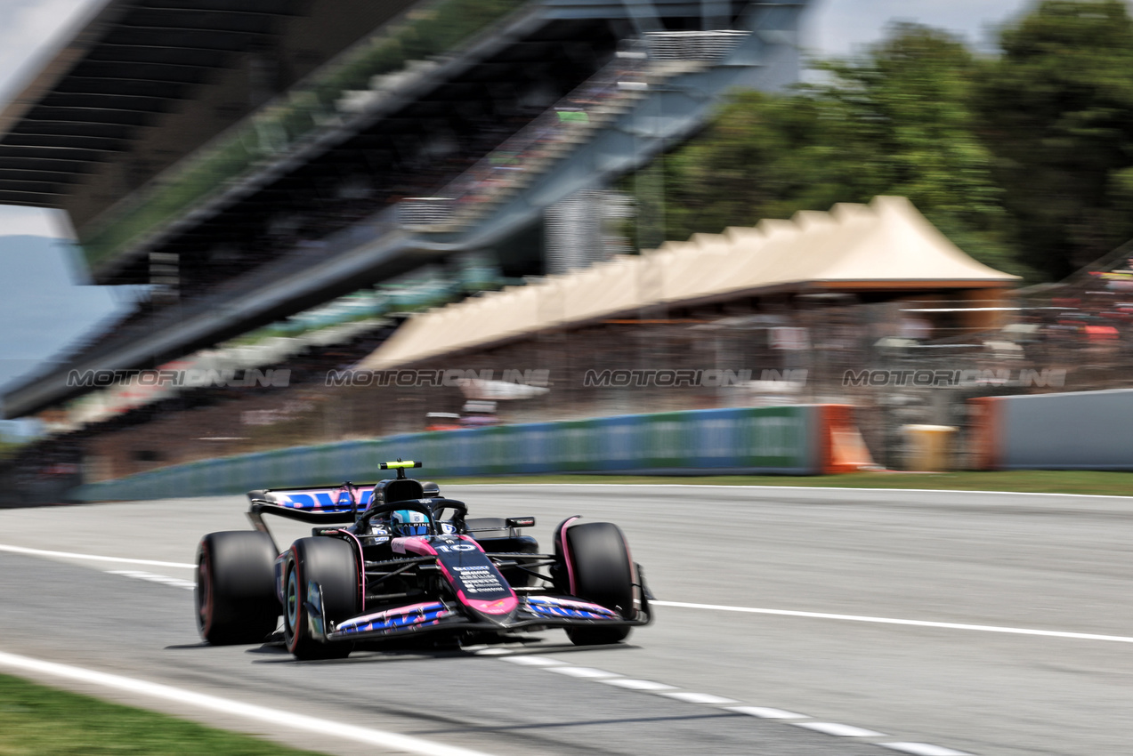 GP SPAGNA, Pierre Gasly (FRA) Alpine F1 Team A524.

22.06.2024. Formula 1 World Championship, Rd 10, Spanish Grand Prix, Barcelona, Spain, Qualifiche Day.

- www.xpbimages.com, EMail: requests@xpbimages.com © Copyright: Rew / XPB Images