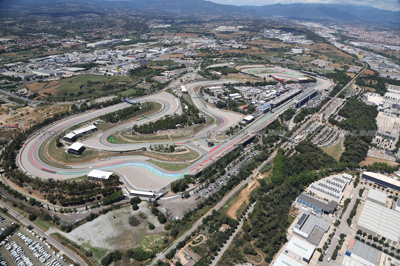 GP SPAGNA, An aerial view of the circuit.

22.06.2024. Formula 1 World Championship, Rd 10, Spanish Grand Prix, Barcelona, Spain, Qualifiche Day.

- www.xpbimages.com, EMail: requests@xpbimages.com © Copyright: XPB Images