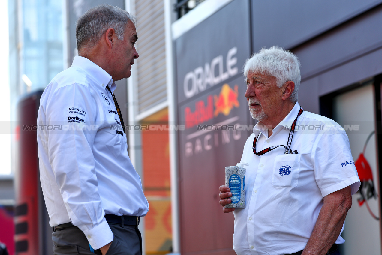 GP SPAGNA, (L to R): Dave Redding (GBR) Williams Racing Team Manager with Herbie Blash (GBR) FIA Permanent Senior Advisor to the FIA Gara Directors.

22.06.2024. Formula 1 World Championship, Rd 10, Spanish Grand Prix, Barcelona, Spain, Qualifiche Day.

 - www.xpbimages.com, EMail: requests@xpbimages.com © Copyright: Coates / XPB Images