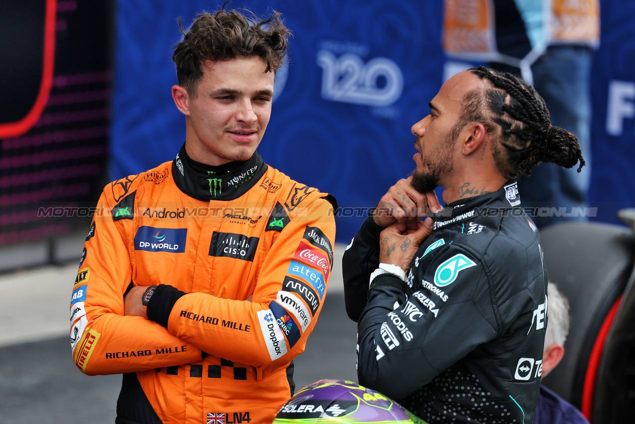 GP SPAGNA, (L to R): Pole sitter Lando Norris (GBR) McLaren with third placed Lewis Hamilton (GBR) Mercedes AMG F1 in qualifying parc ferme.

22.06.2024. Formula 1 World Championship, Rd 10, Spanish Grand Prix, Barcelona, Spain, Qualifiche Day.

- www.xpbimages.com, EMail: requests@xpbimages.com © Copyright: Moy / XPB Images