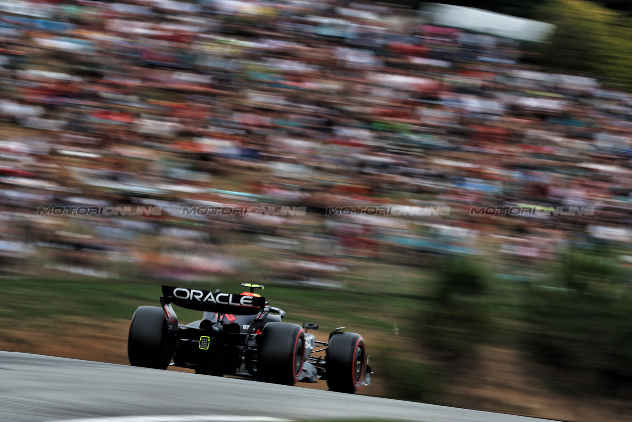 GP SPAGNA, Sergio Perez (MEX) Red Bull Racing RB20.

22.06.2024. Formula 1 World Championship, Rd 10, Spanish Grand Prix, Barcelona, Spain, Qualifiche Day.

- www.xpbimages.com, EMail: requests@xpbimages.com © Copyright: Moy / XPB Images