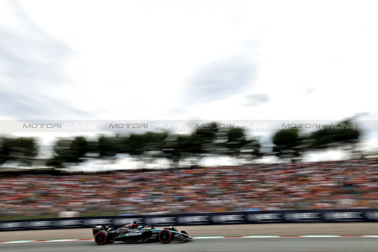 GP SPAGNA, George Russell (GBR) Mercedes AMG F1 W15.

22.06.2024. Formula 1 World Championship, Rd 10, Spanish Grand Prix, Barcelona, Spain, Qualifiche Day.

 - www.xpbimages.com, EMail: requests@xpbimages.com © Copyright: Coates / XPB Images