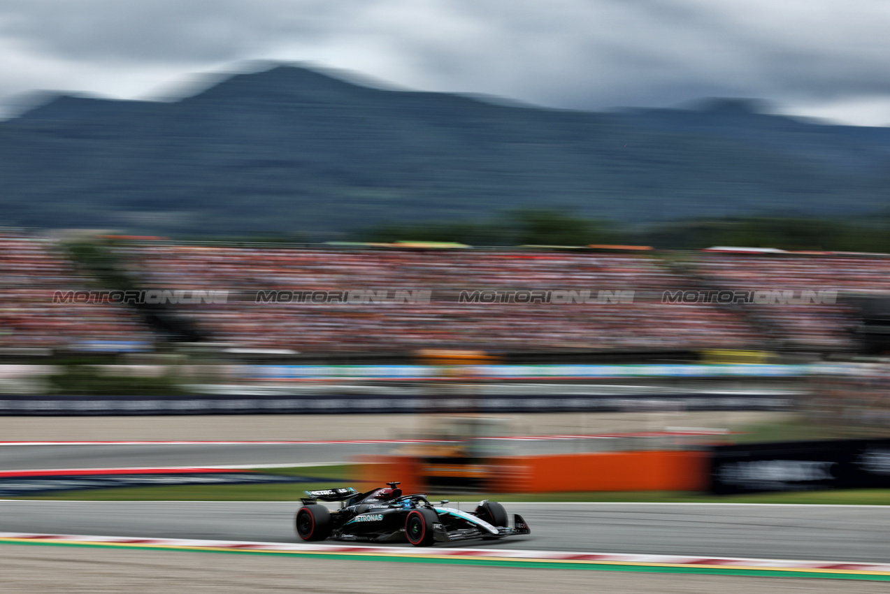 GP SPAGNA, George Russell (GBR) Mercedes AMG F1 W15.

22.06.2024. Formula 1 World Championship, Rd 10, Spanish Grand Prix, Barcelona, Spain, Qualifiche Day.

 - www.xpbimages.com, EMail: requests@xpbimages.com © Copyright: Coates / XPB Images