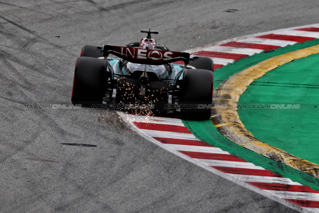 GP SPAGNA, George Russell (GBR) Mercedes AMG F1 W15.

22.06.2024. Formula 1 World Championship, Rd 10, Spanish Grand Prix, Barcelona, Spain, Qualifiche Day.

 - www.xpbimages.com, EMail: requests@xpbimages.com © Copyright: Coates / XPB Images