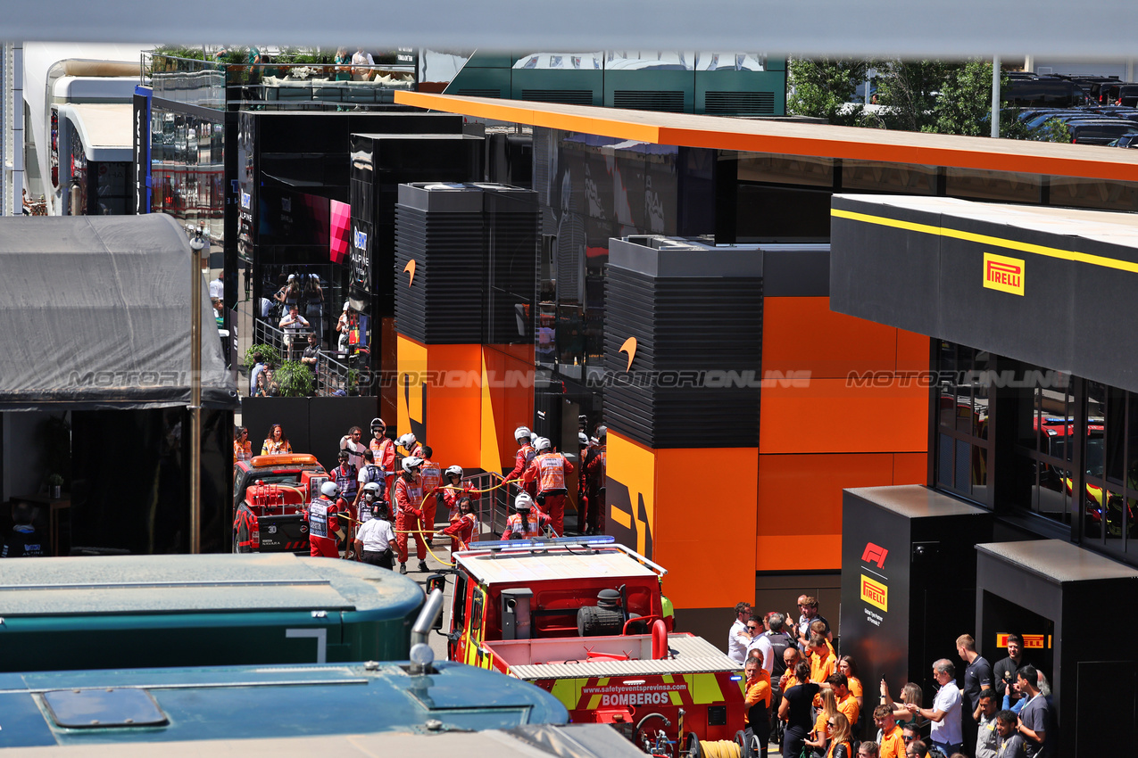 GP SPAGNA, A fire in the McLaren motorhome is tended to by fire fighters.

22.06.2024. Formula 1 World Championship, Rd 10, Spanish Grand Prix, Barcelona, Spain, Qualifiche Day.

- www.xpbimages.com, EMail: requests@xpbimages.com © Copyright: Moy / XPB Images