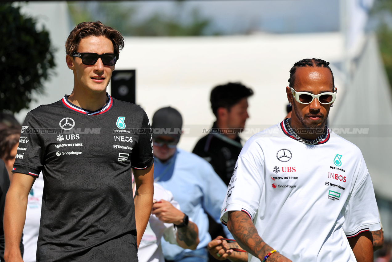 GP SPAGNA, (L to R): George Russell (GBR) Mercedes AMG F1 with Lewis Hamilton (GBR) Mercedes AMG F1.

22.06.2024. Formula 1 World Championship, Rd 10, Spanish Grand Prix, Barcelona, Spain, Qualifiche Day.

- www.xpbimages.com, EMail: requests@xpbimages.com © Copyright: Rew / XPB Images