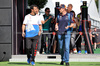 GP SPAGNA, (L to R): Daniel Ricciardo (AUS) RB with Max Verstappen (NLD) Red Bull Racing.

22.06.2024. Formula 1 World Championship, Rd 10, Spanish Grand Prix, Barcelona, Spain, Qualifiche Day.

- www.xpbimages.com, EMail: requests@xpbimages.com © Copyright: Rew / XPB Images