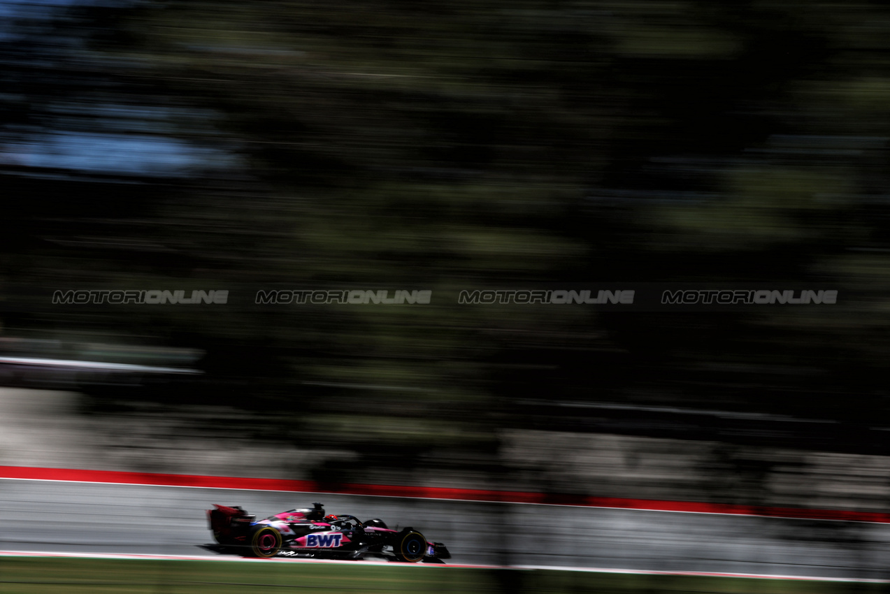 GP SPAGNA, Esteban Ocon (FRA) Alpine F1 Team A524.

21.06.2024 Formula 1 World Championship, Rd 10, Spanish Grand Prix, Barcelona, Spain, Practice Day.

- www.xpbimages.com, EMail: requests@xpbimages.com © Copyright: Charniaux / XPB Images