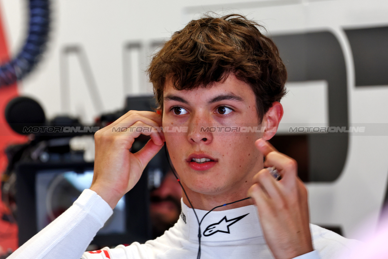 GP SPAGNA, Oliver Bearman (GBR) Haas F1 Team Test Driver.

21.06.2024 Formula 1 World Championship, Rd 10, Spanish Grand Prix, Barcelona, Spain, Practice Day.

 - www.xpbimages.com, EMail: requests@xpbimages.com © Copyright: Coates / XPB Images