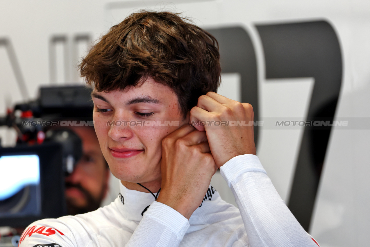 GP SPAGNA, Oliver Bearman (GBR) Haas F1 Team Test Driver.

21.06.2024 Formula 1 World Championship, Rd 10, Spanish Grand Prix, Barcelona, Spain, Practice Day.

 - www.xpbimages.com, EMail: requests@xpbimages.com © Copyright: Coates / XPB Images