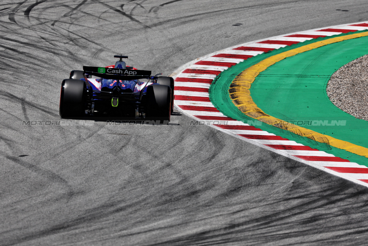 GP SPAGNA, Daniel Ricciardo (AUS) RB VCARB 01.

21.06.2024 Formula 1 World Championship, Rd 10, Spanish Grand Prix, Barcelona, Spain, Practice Day.

- www.xpbimages.com, EMail: requests@xpbimages.com © Copyright: Moy / XPB Images