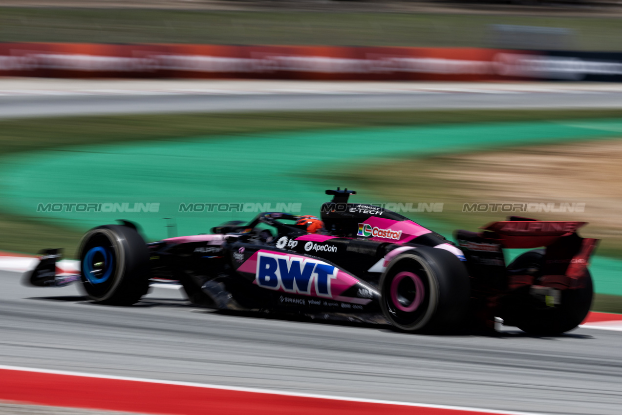 GP SPAGNA, Esteban Ocon (FRA) Alpine F1 Team A524.

21.06.2024 Formula 1 World Championship, Rd 10, Spanish Grand Prix, Barcelona, Spain, Practice Day.

- www.xpbimages.com, EMail: requests@xpbimages.com © Copyright: Rew / XPB Images