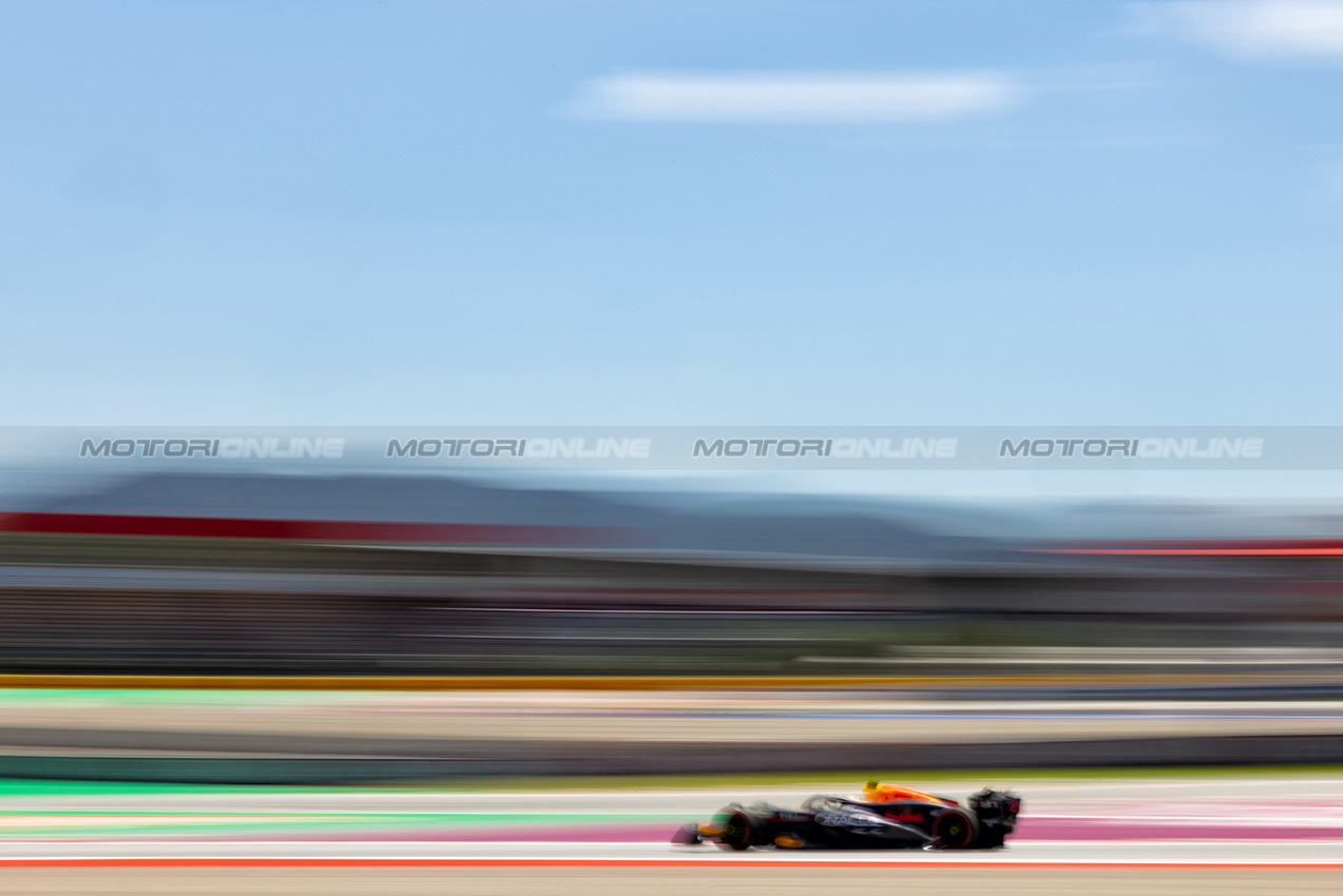 GP SPAGNA, Sergio Perez (MEX) Red Bull Racing RB20.

21.06.2024 Formula 1 World Championship, Rd 10, Spanish Grand Prix, Barcelona, Spain, Practice Day.

- www.xpbimages.com, EMail: requests@xpbimages.com © Copyright: Rew / XPB Images