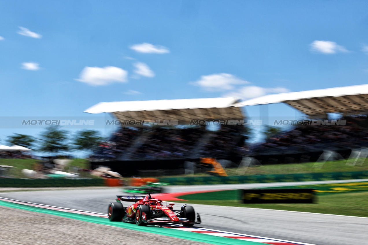 GP SPAGNA, Charles Leclerc (MON) Ferrari SF-24.

21.06.2024 Formula 1 World Championship, Rd 10, Spanish Grand Prix, Barcelona, Spain, Practice Day.

 - www.xpbimages.com, EMail: requests@xpbimages.com © Copyright: Coates / XPB Images