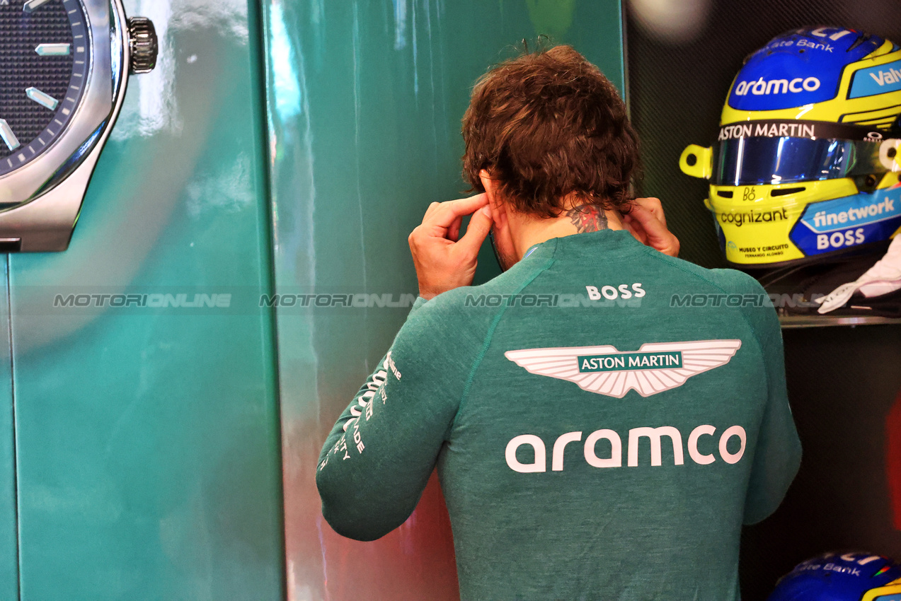 GP SPAGNA, Fernando Alonso (ESP) Aston Martin F1 Team.

21.06.2024 Formula 1 World Championship, Rd 10, Spanish Grand Prix, Barcelona, Spain, Practice Day.

- www.xpbimages.com, EMail: requests@xpbimages.com © Copyright: Batchelor / XPB Images