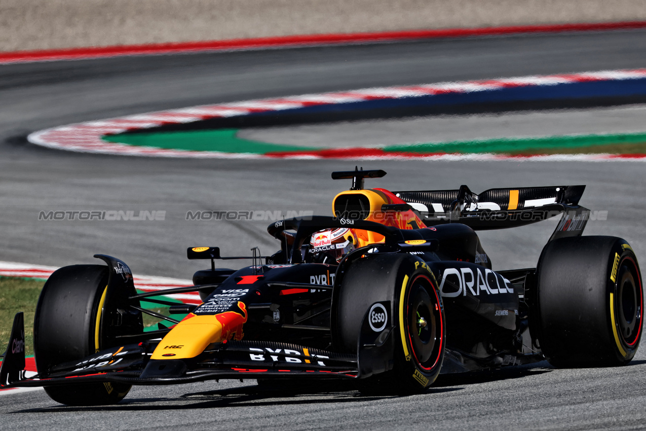 GP SPAGNA, Max Verstappen (NLD) Red Bull Racing RB20.

21.06.2024 Formula 1 World Championship, Rd 10, Spanish Grand Prix, Barcelona, Spain, Practice Day.

 - www.xpbimages.com, EMail: requests@xpbimages.com © Copyright: Coates / XPB Images