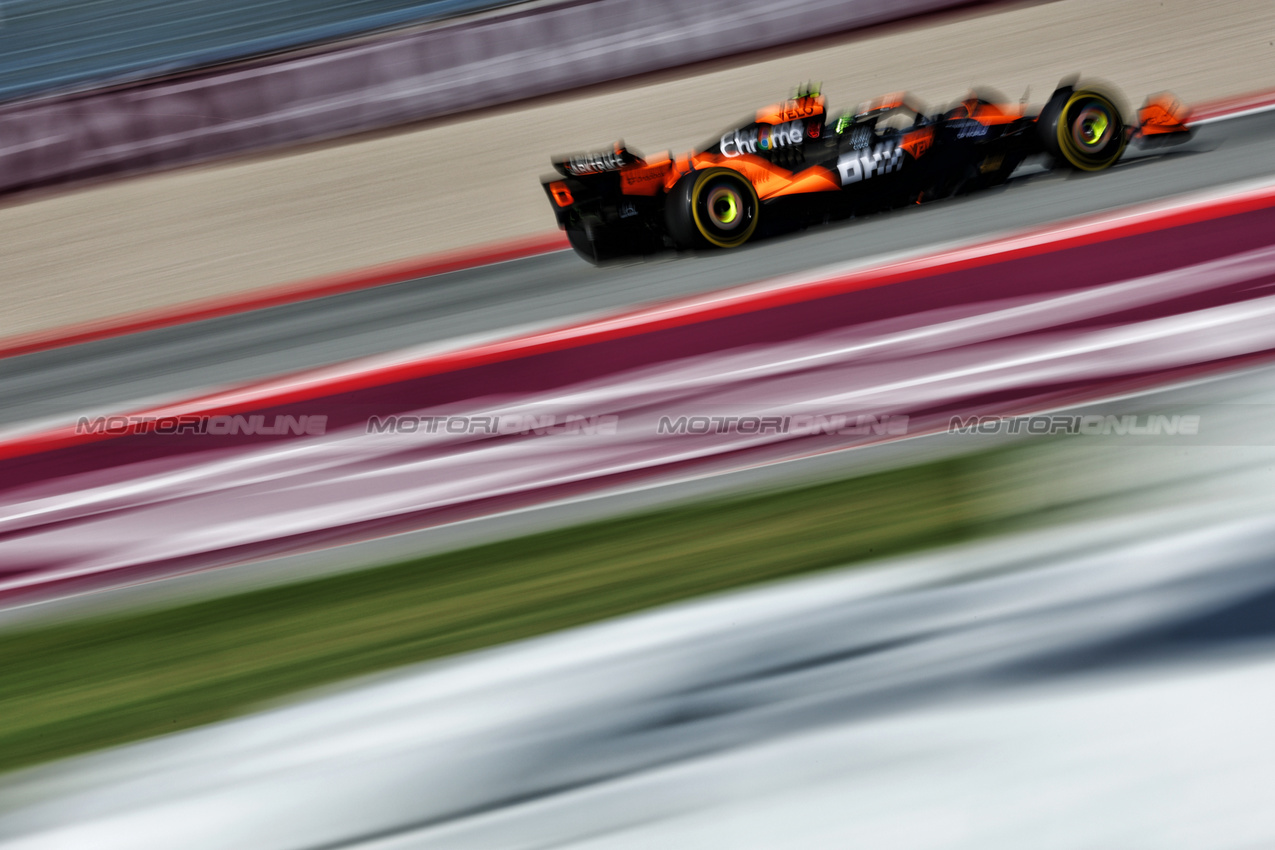 GP SPAGNA, Lando Norris (GBR) McLaren MCL38.

21.06.2024 Formula 1 World Championship, Rd 10, Spanish Grand Prix, Barcelona, Spain, Practice Day.

- www.xpbimages.com, EMail: requests@xpbimages.com © Copyright: Charniaux / XPB Images