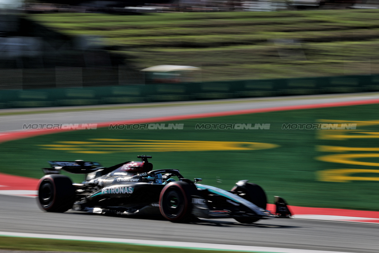 GP SPAGNA, George Russell (GBR) Mercedes AMG F1 W15.

21.06.2024 Formula 1 World Championship, Rd 10, Spanish Grand Prix, Barcelona, Spain, Practice Day.

- www.xpbimages.com, EMail: requests@xpbimages.com © Copyright: Rew / XPB Images