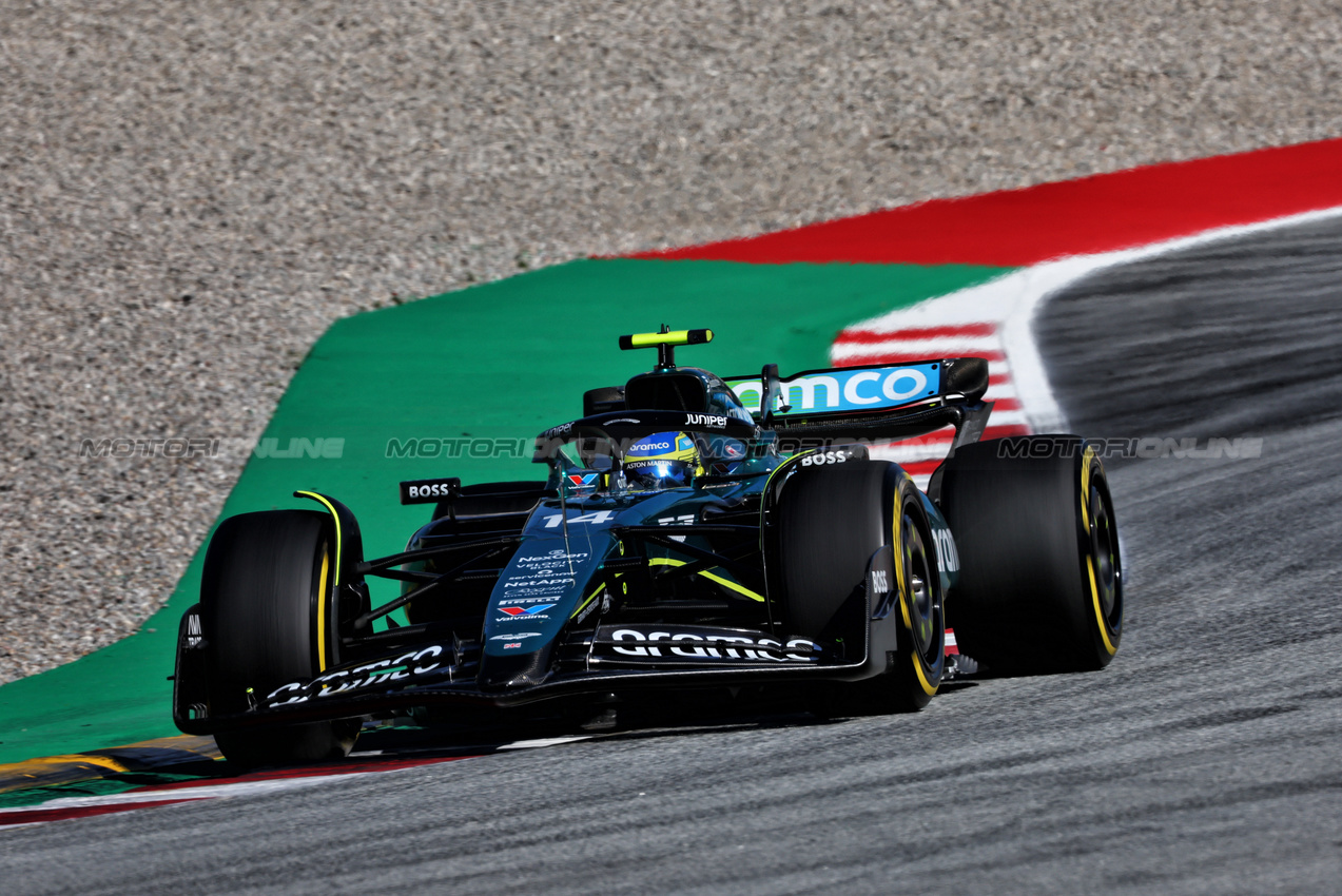 GP SPAGNA, Fernando Alonso (ESP) Aston Martin F1 Team AMR24.

21.06.2024 Formula 1 World Championship, Rd 10, Spanish Grand Prix, Barcelona, Spain, Practice Day.

 - www.xpbimages.com, EMail: requests@xpbimages.com © Copyright: Coates / XPB Images