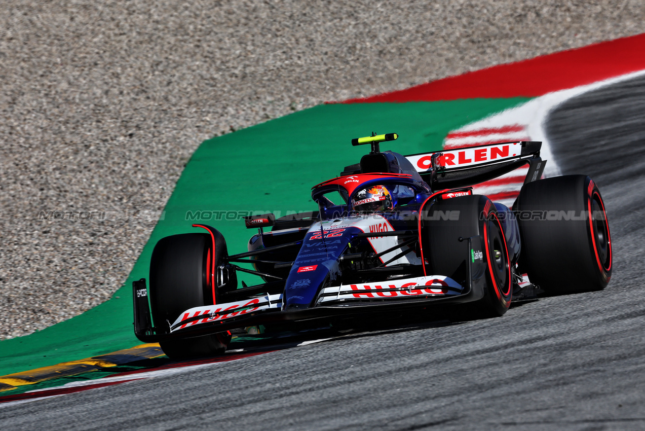 GP SPAGNA, Yuki Tsunoda (JPN) RB VCARB 01.

21.06.2024 Formula 1 World Championship, Rd 10, Spanish Grand Prix, Barcelona, Spain, Practice Day.

 - www.xpbimages.com, EMail: requests@xpbimages.com © Copyright: Coates / XPB Images