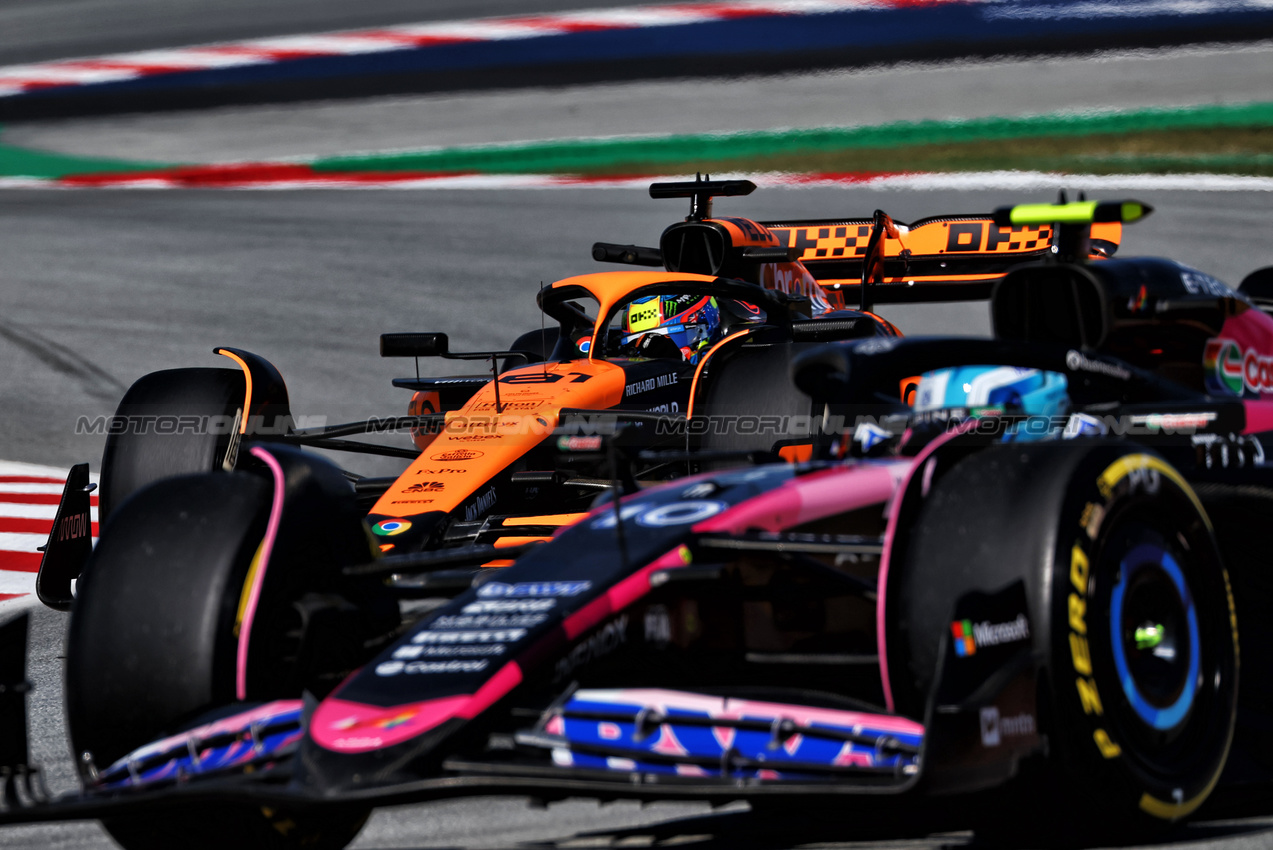 GP SPAGNA, Oscar Piastri (AUS) McLaren MCL38.

21.06.2024 Formula 1 World Championship, Rd 10, Spanish Grand Prix, Barcelona, Spain, Practice Day.

 - www.xpbimages.com, EMail: requests@xpbimages.com © Copyright: Coates / XPB Images