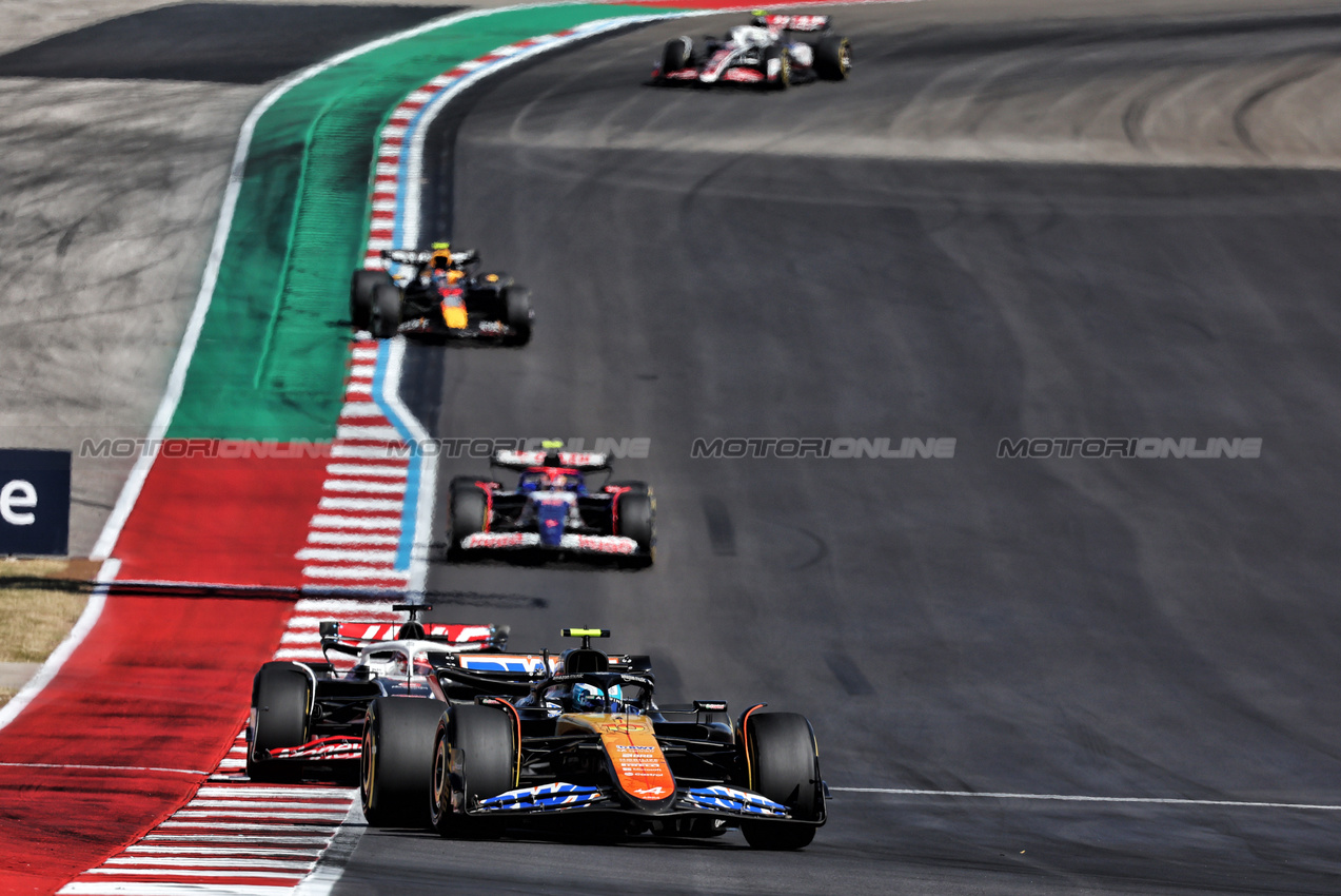 GP STATI UNITI, Pierre Gasly (FRA) Alpine F1 Team A524.

20.10.2024. Formula 1 World Championship, Rd 19, United States Grand Prix, Austin, Texas, USA, Gara Day.

- www.xpbimages.com, EMail: requests@xpbimages.com © Copyright: Moy / XPB Images