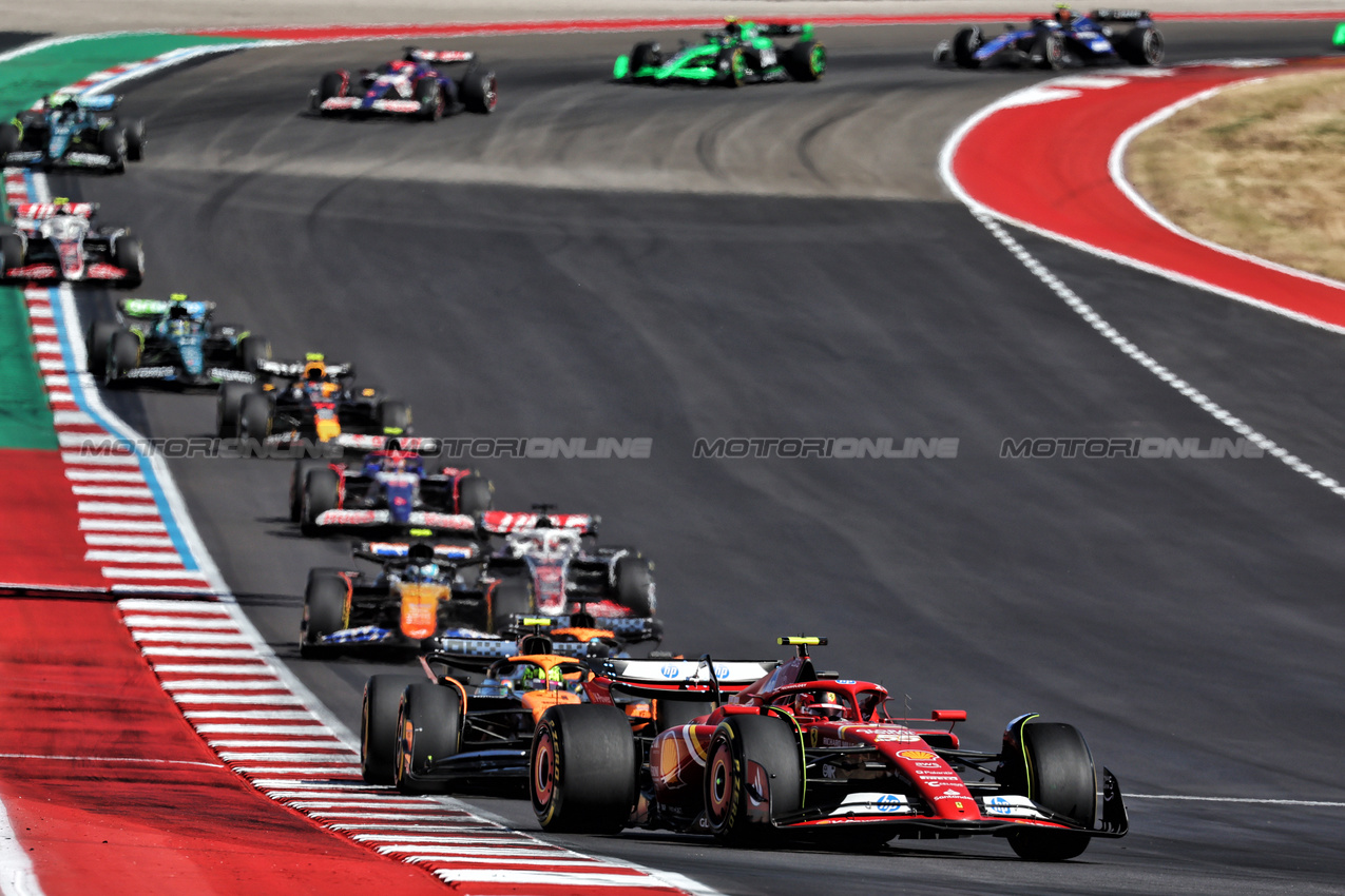 GP STATI UNITI, Carlos Sainz Jr (ESP) Ferrari SF-24.

20.10.2024. Formula 1 World Championship, Rd 19, United States Grand Prix, Austin, Texas, USA, Gara Day.

- www.xpbimages.com, EMail: requests@xpbimages.com © Copyright: Moy / XPB Images