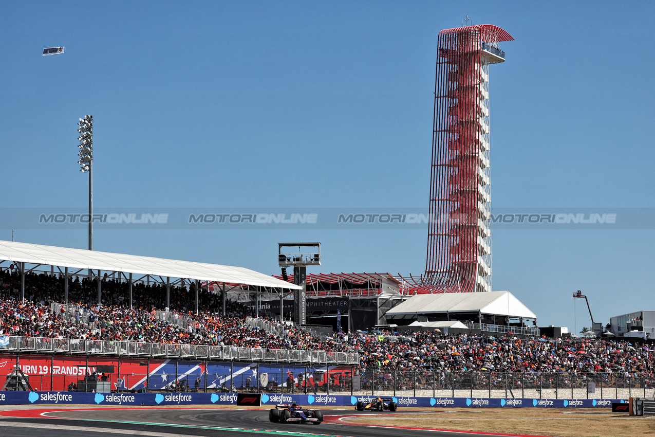 GP STATI UNITI, Yuki Tsunoda (JPN) RB VCARB 01.

20.10.2024. Formula 1 World Championship, Rd 19, United States Grand Prix, Austin, Texas, USA, Gara Day.

- www.xpbimages.com, EMail: requests@xpbimages.com © Copyright: Moy / XPB Images