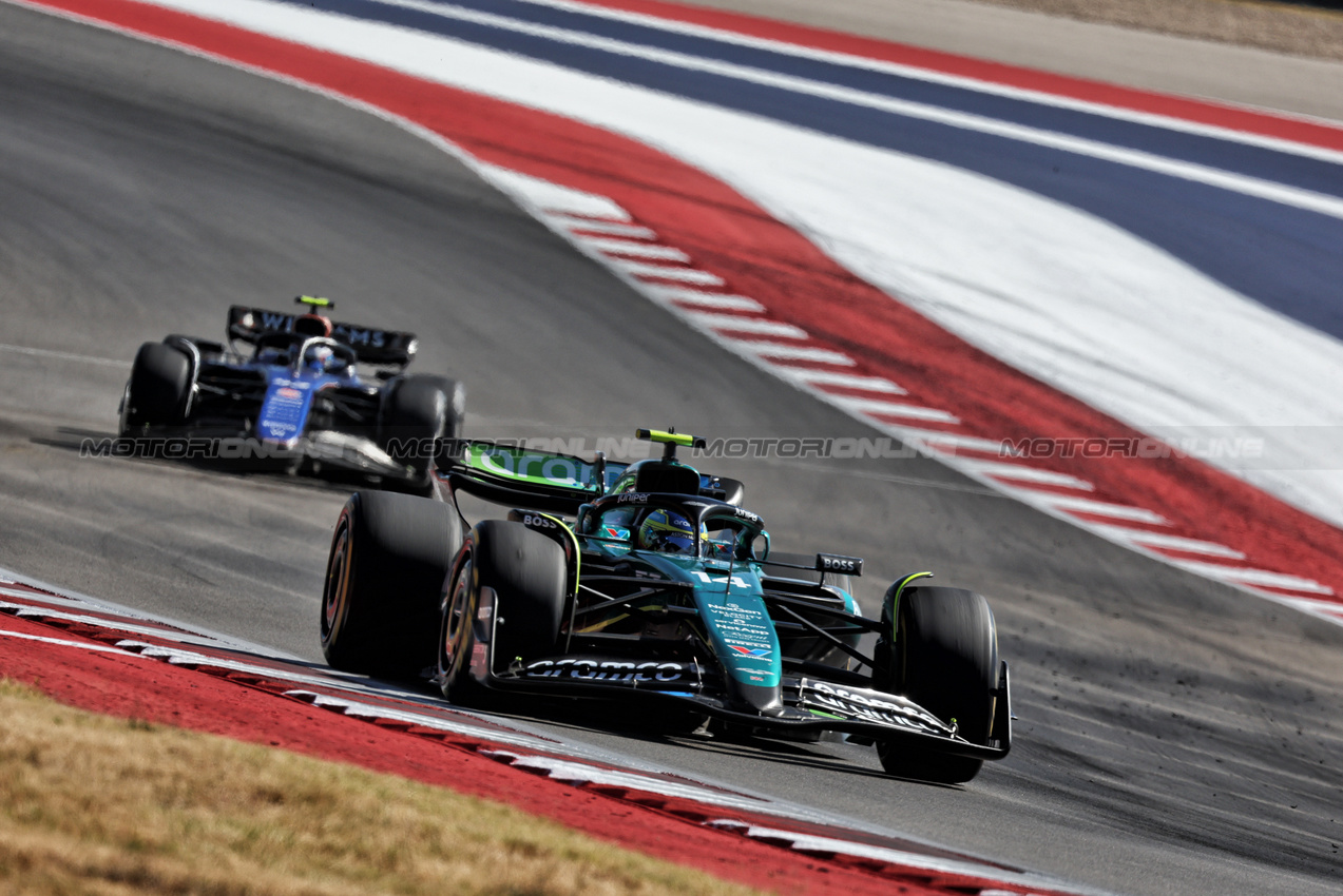 GP STATI UNITI, Fernando Alonso (ESP) Aston Martin F1 Team AMR24.

20.10.2024. Formula 1 World Championship, Rd 19, United States Grand Prix, Austin, Texas, USA, Gara Day.

- www.xpbimages.com, EMail: requests@xpbimages.com © Copyright: Moy / XPB Images