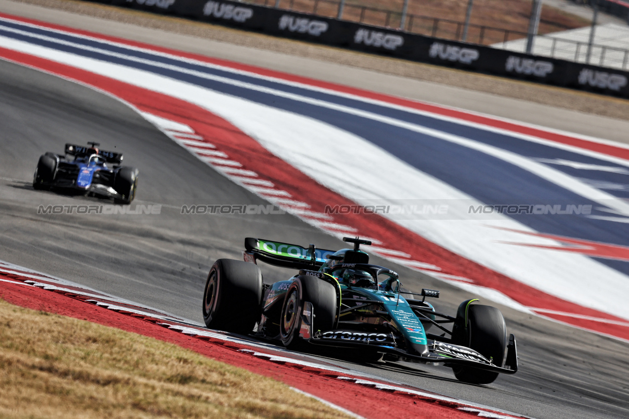 GP STATI UNITI, Lance Stroll (CDN) Aston Martin F1 Team AMR24.

20.10.2024. Formula 1 World Championship, Rd 19, United States Grand Prix, Austin, Texas, USA, Gara Day.

- www.xpbimages.com, EMail: requests@xpbimages.com © Copyright: Moy / XPB Images