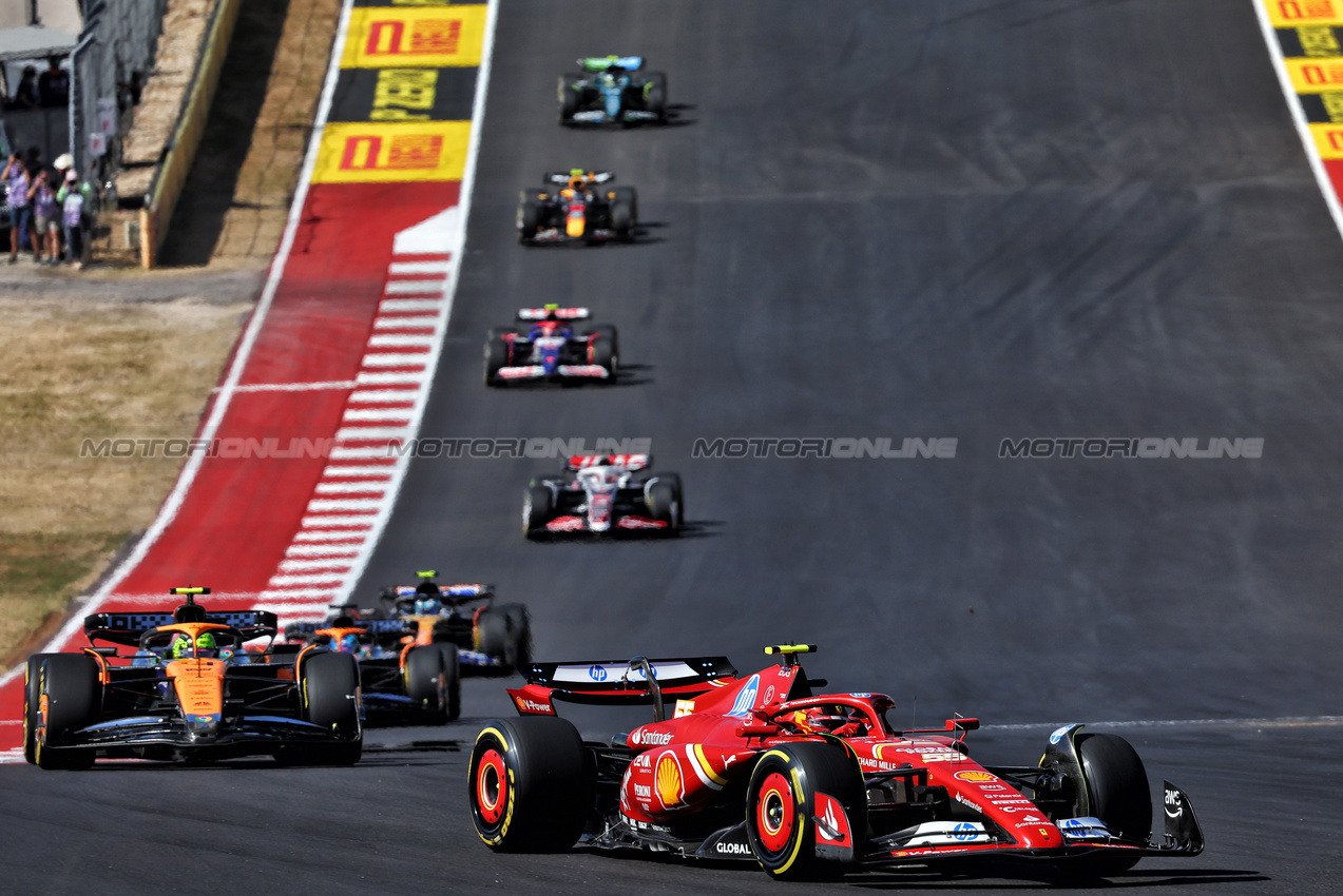 GP STATI UNITI, Carlos Sainz Jr (ESP) Ferrari SF-24.

20.10.2024. Formula 1 World Championship, Rd 19, United States Grand Prix, Austin, Texas, USA, Gara Day.

- www.xpbimages.com, EMail: requests@xpbimages.com © Copyright: Batchelor / XPB Images