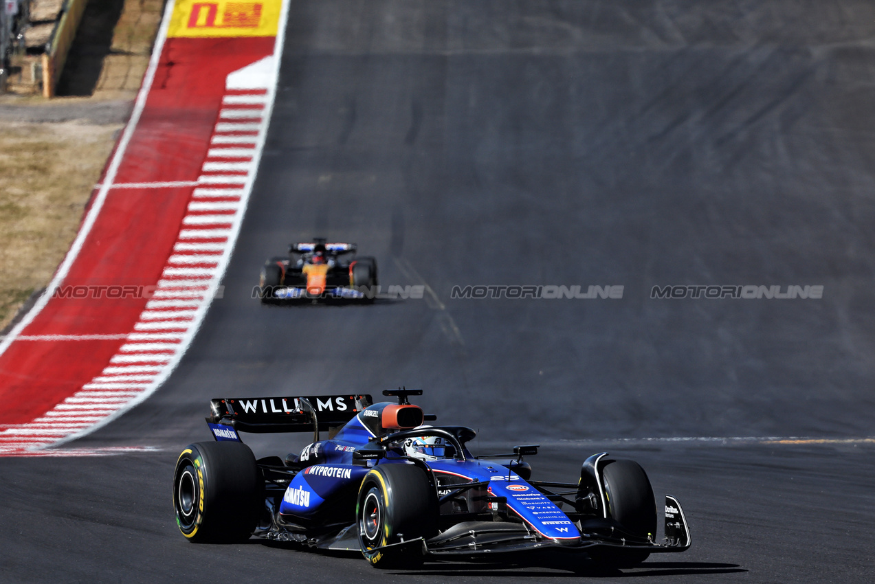 GP STATI UNITI, Alexander Albon (THA) Williams Racing FW46.

20.10.2024. Formula 1 World Championship, Rd 19, United States Grand Prix, Austin, Texas, USA, Gara Day.

- www.xpbimages.com, EMail: requests@xpbimages.com © Copyright: Batchelor / XPB Images