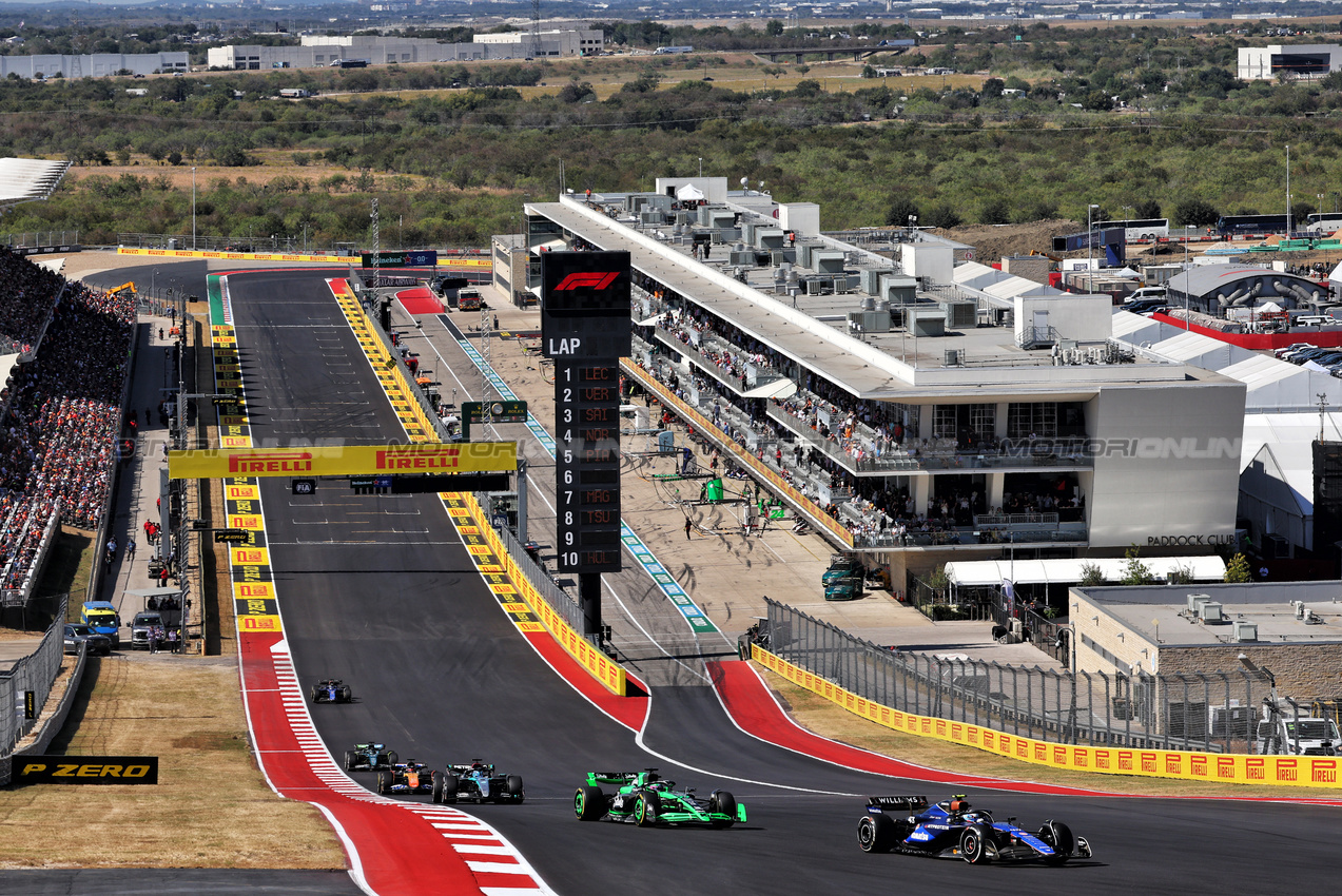 GP STATI UNITI, Franco Colapinto (ARG) Williams Racing FW46.

20.10.2024. Formula 1 World Championship, Rd 19, United States Grand Prix, Austin, Texas, USA, Gara Day.

- www.xpbimages.com, EMail: requests@xpbimages.com © Copyright: Batchelor / XPB Images