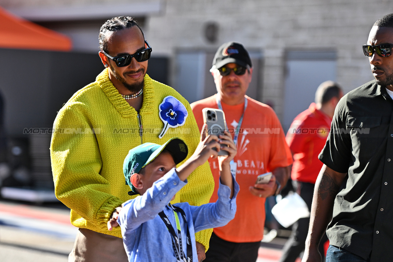 GP STATI UNITI, Lewis Hamilton (GBR) Mercedes AMG F1.

20.10.2024. Formula 1 World Championship, Rd 19, United States Grand Prix, Austin, Texas, USA, Gara Day.

- www.xpbimages.com, EMail: requests@xpbimages.com © Copyright: Price / XPB Images