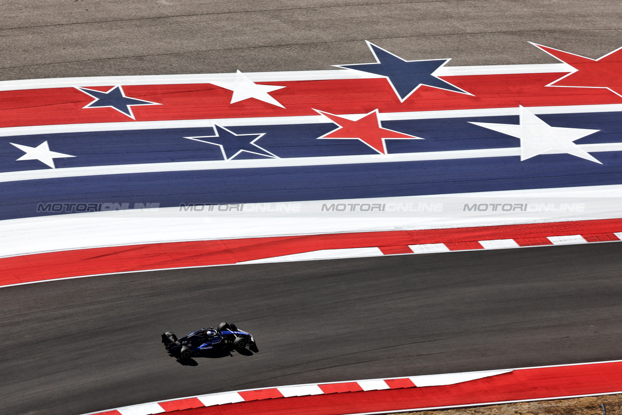 GP STATI UNITI, Alexander Albon (THA) Williams Racing FW46.

20.10.2024. Formula 1 World Championship, Rd 19, United States Grand Prix, Austin, Texas, USA, Gara Day.

 - www.xpbimages.com, EMail: requests@xpbimages.com © Copyright: Coates / XPB Images