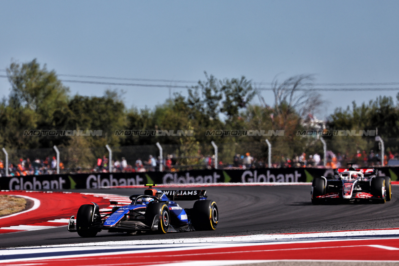 GP STATI UNITI, Franco Colapinto (ARG) Williams Racing FW46.

20.10.2024. Formula 1 World Championship, Rd 19, United States Grand Prix, Austin, Texas, USA, Gara Day.

 - www.xpbimages.com, EMail: requests@xpbimages.com © Copyright: Coates / XPB Images