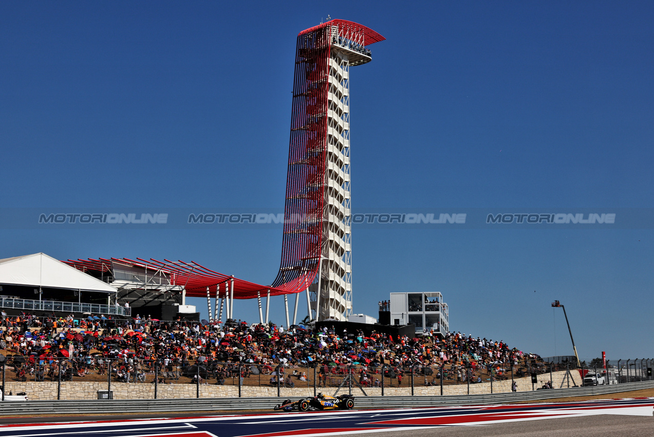 GP STATI UNITI, Esteban Ocon (FRA) Alpine F1 Team A524.

20.10.2024. Formula 1 World Championship, Rd 19, United States Grand Prix, Austin, Texas, USA, Gara Day.

 - www.xpbimages.com, EMail: requests@xpbimages.com © Copyright: Coates / XPB Images