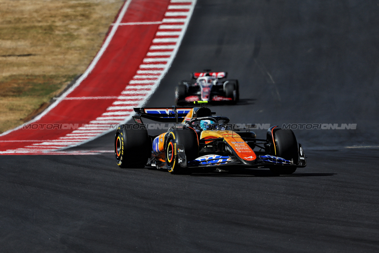 GP STATI UNITI, Pierre Gasly (FRA) Alpine F1 Team A524.

20.10.2024. Formula 1 World Championship, Rd 19, United States Grand Prix, Austin, Texas, USA, Gara Day.

 - www.xpbimages.com, EMail: requests@xpbimages.com © Copyright: Rew / XPB Images