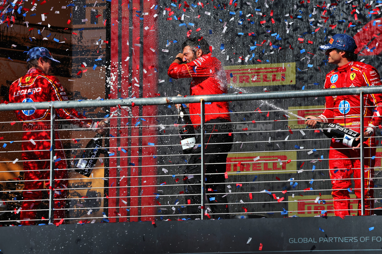 GP STATI UNITI, (L to R): Gara winner Charles Leclerc (MON) Ferrari celebrates on the podium with Ravin Jain (GBR) Ferrari Strategy Director e Carlos Sainz Jr (ESP) Ferrari.

20.10.2024. Formula 1 World Championship, Rd 19, United States Grand Prix, Austin, Texas, USA, Gara Day.

 - www.xpbimages.com, EMail: requests@xpbimages.com © Copyright: Rew / XPB Images