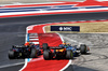 GP STATI UNITI, Lando Norris (GBR) McLaren MCL38 e Max Verstappen (NLD) Red Bull Racing RB20 battle for the lead at the partenza of the race.

20.10.2024. Formula 1 World Championship, Rd 19, United States Grand Prix, Austin, Texas, USA, Gara Day.

- www.xpbimages.com, EMail: requests@xpbimages.com © Copyright: Batchelor / XPB Images