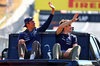 GP STATI UNITI, (L to R): Alexander Albon (THA) Williams Racing e Franco Colapinto (ARG) Williams Racing on the drivers' parade.

20.10.2024. Formula 1 World Championship, Rd 19, United States Grand Prix, Austin, Texas, USA, Gara Day.

 - www.xpbimages.com, EMail: requests@xpbimages.com © Copyright: Coates / XPB Images